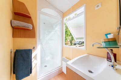 Mobil-home 5/7 places. TV — 5