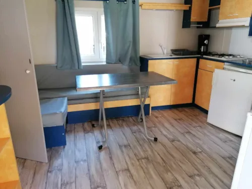 Accommodation - Mobil-Home 6/8 Places, 32M² (3 Bedrooms). Tv - image n°3 - Camping Coeur d'Ardèche