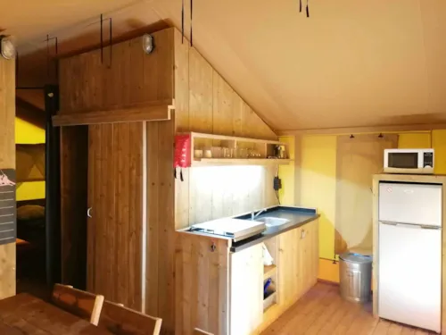 Accommodation - Safari Tent 6-Person, Air-Conditioned - image n°4 - Camping Coeur d'Ardèche