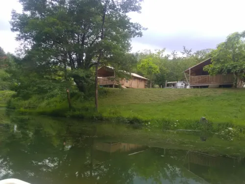 Accommodation - Safari Tent 6-Person, Air-Conditioned - image n°8 - Camping Coeur d'Ardèche
