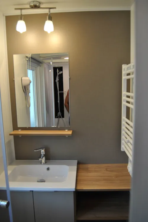 Location - Mobil-Home 3 Chambres, 2 Salles D'eau, Climatisé - image n°4 - Camping Coeur d'Ardèche