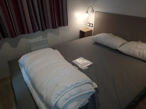 Location - Mobil-Home 3 Chambres, 2 Salles D'eau, Climatisé - image n°5 - Camping Coeur d'Ardèche