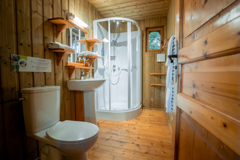 Château Dans Les Branches