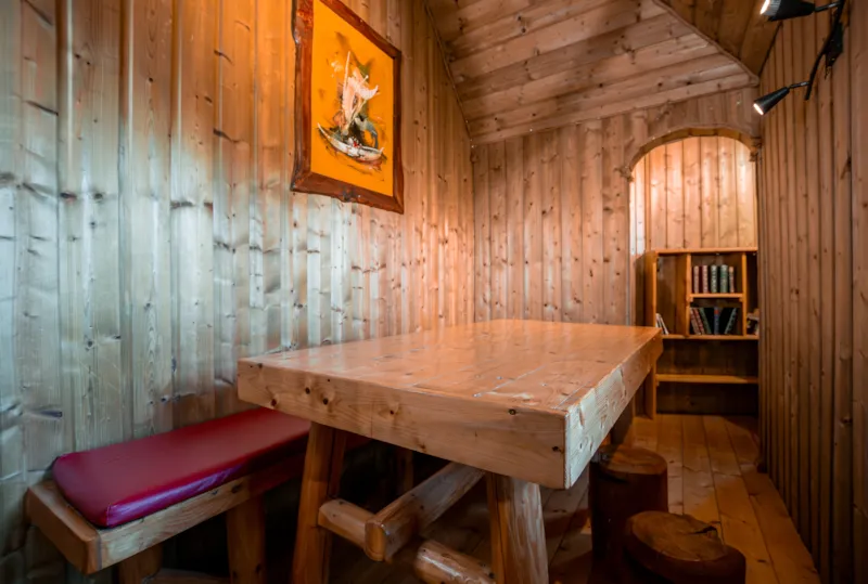 Château Dans Les Branches