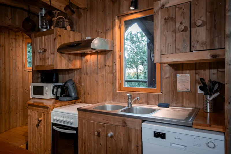 Château Dans Les Branches