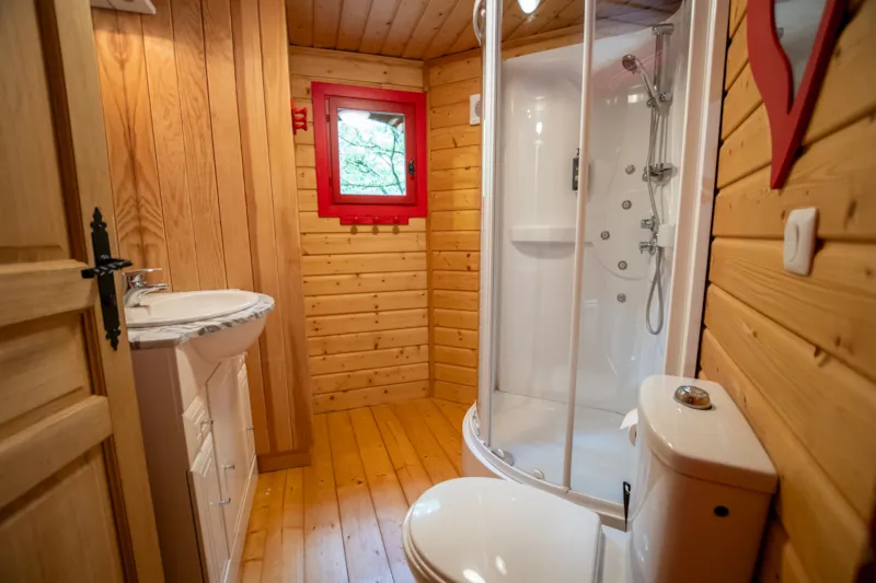 Manoir Dans Les Branches