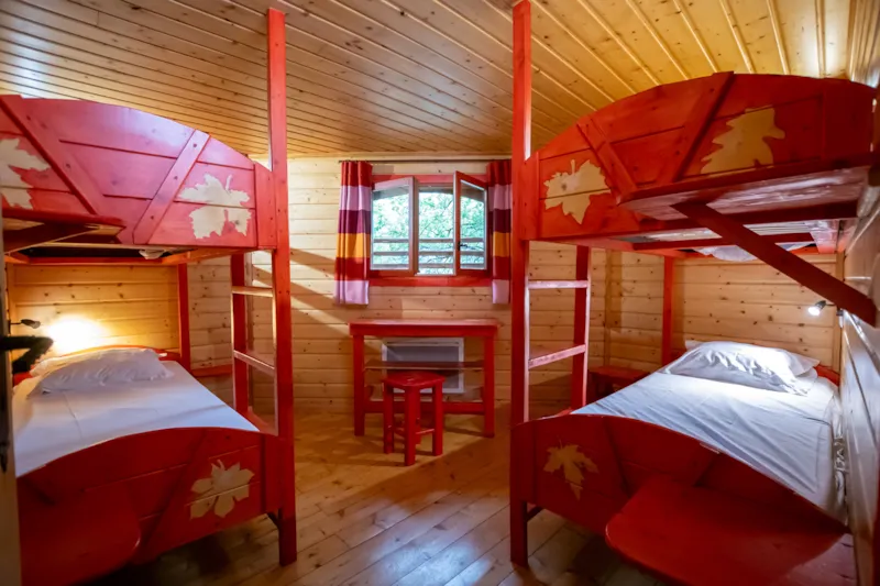 Manoir Dans Les Branches