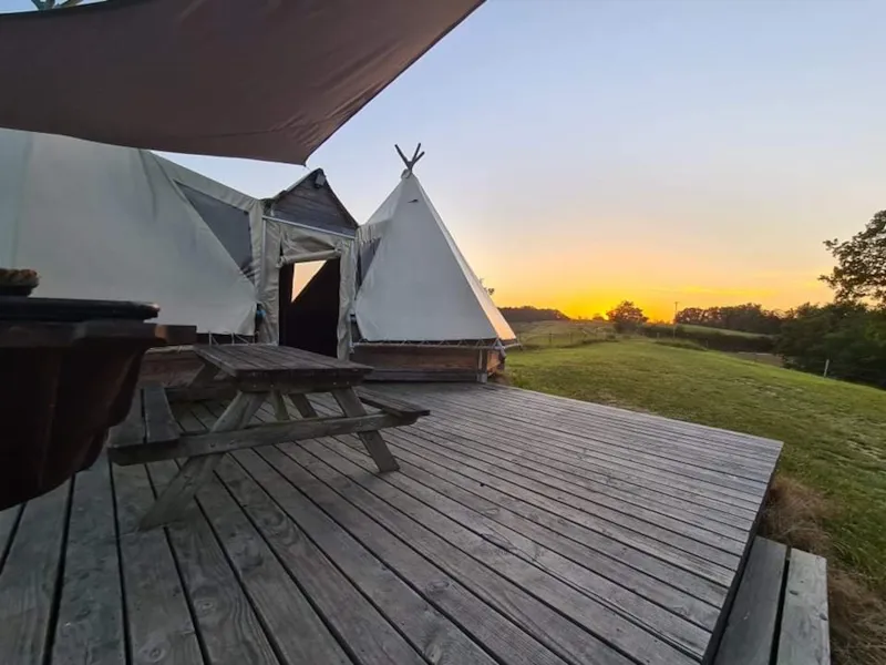Tipi Lodge
