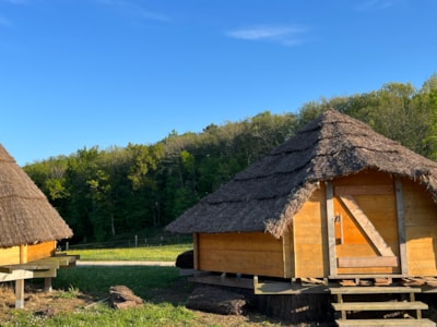 hut