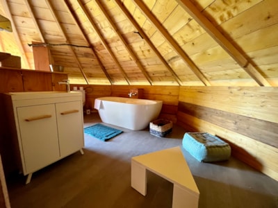 hut