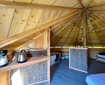 hut