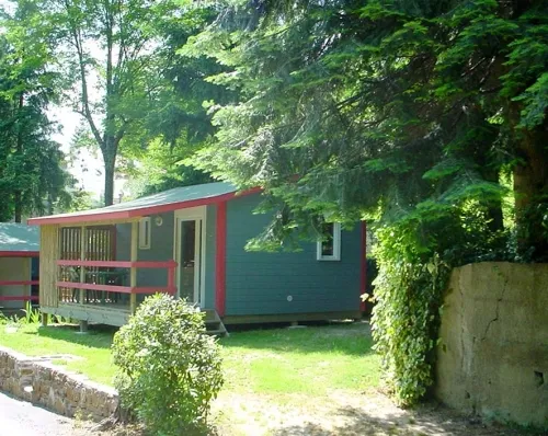 Location - Chalet Confort Avec Terrasse (Avec Climatisation Mobile En Option) - CAMPING LES SOURCES