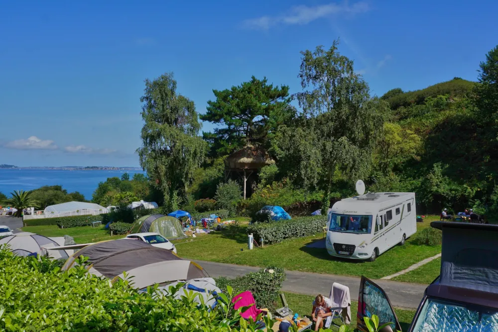 Tal Stellplatz + 1Fahrzeug