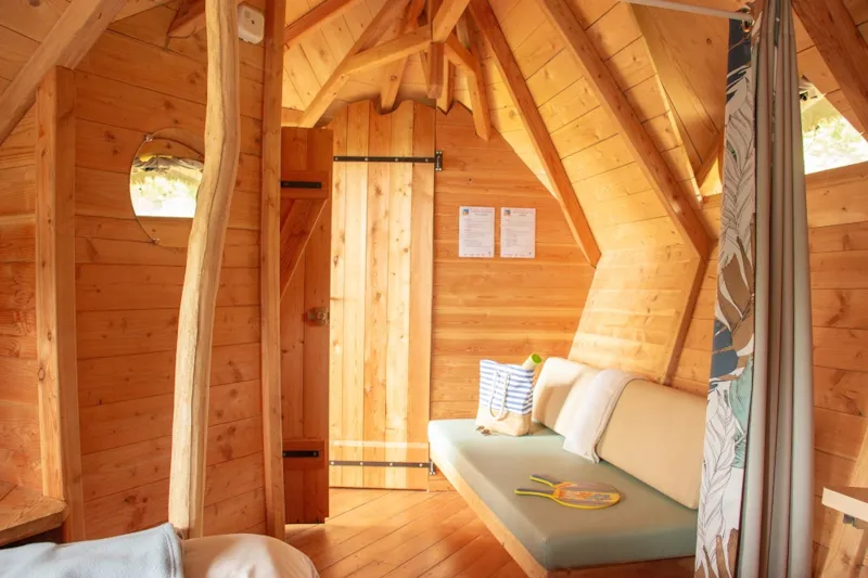 Cabane Dans Les Arbres À 5M Petit Déjeuner Et Draps Inclus