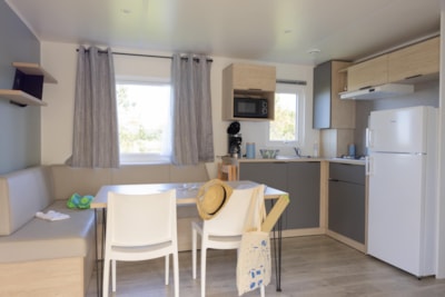 Comfort 3-bedroom mobile home with TV — 3