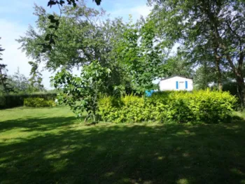 Stellplatz - Stellplatz Komfort, 1 Wagen, Ein Elektrischer Anschluss - Sites et Paysages La Torche