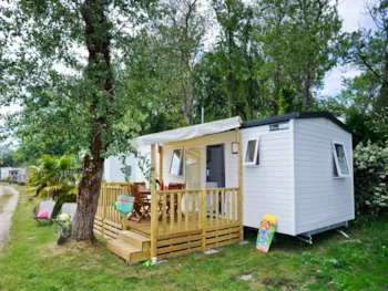 Mietunterkunft - Mobil Home Luxeriös Côtes Finistere, 3 Zimmer| 31 M² | 🐕✔️ | 🚗 Inklusive - Sites et Paysages La Torche