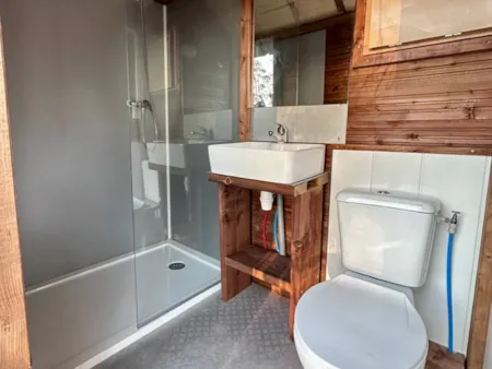 Pitch - Comfortable Pitch - Camping Le Rocher de la Cave