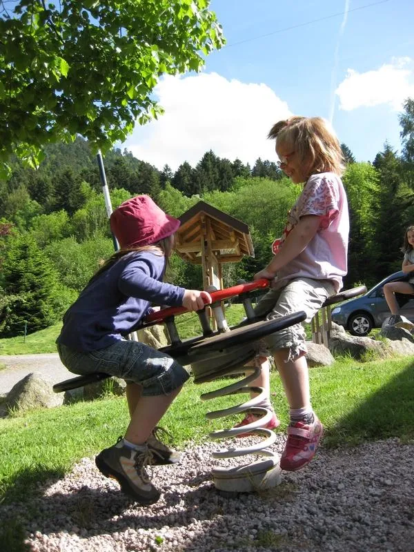 20/ Chambre Mansardee Quadruple Avec Television