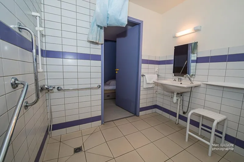 01/ Chambre Twin Ou Single Avec Television