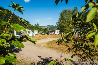 Pitch for Tent, caravan or camper / with 2 persons Incl. — 1