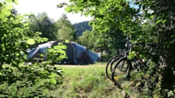Pitch - Pitch For Tent, Caravan Or Camper / With 2 Persons Incl. - DOMAINE DU HAUT DES BLUCHES