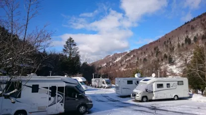Inside Parking For Campers : Formula With 1 Camper + Electricity 13 Amp + 2 Persons