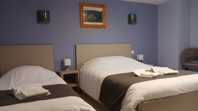 24 / Bedroom for 2 or 3 persons — 2