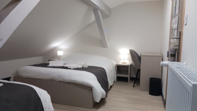25 / Small attic room for 1 people or 2 people if 1 child — 2