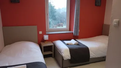 10 / Chambre Single Ou Twin Avec Television