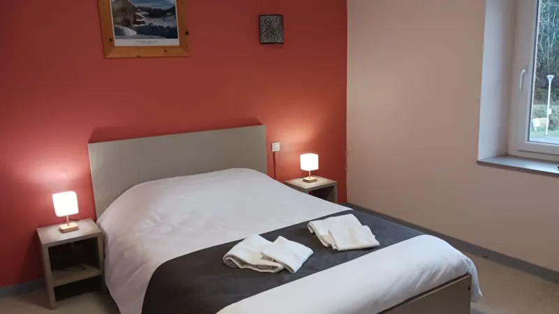 12/ Chambre Quadruple Avec Television