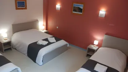 14/ Chambre Quadruple Avec Television