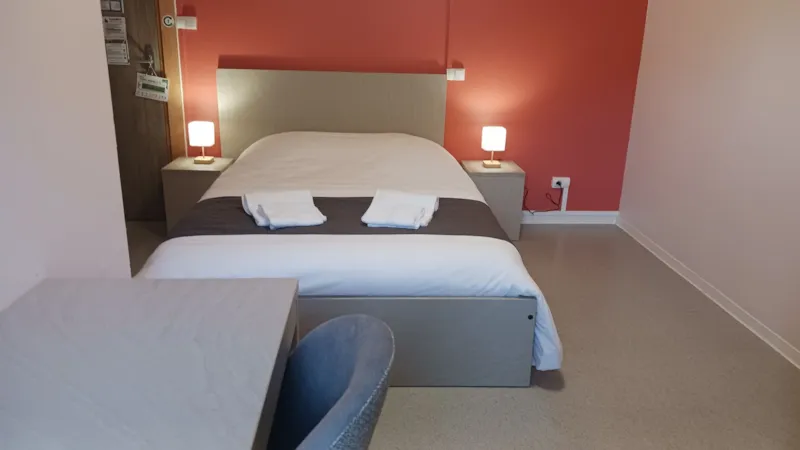 16/Chambre Quadruple Avec Television