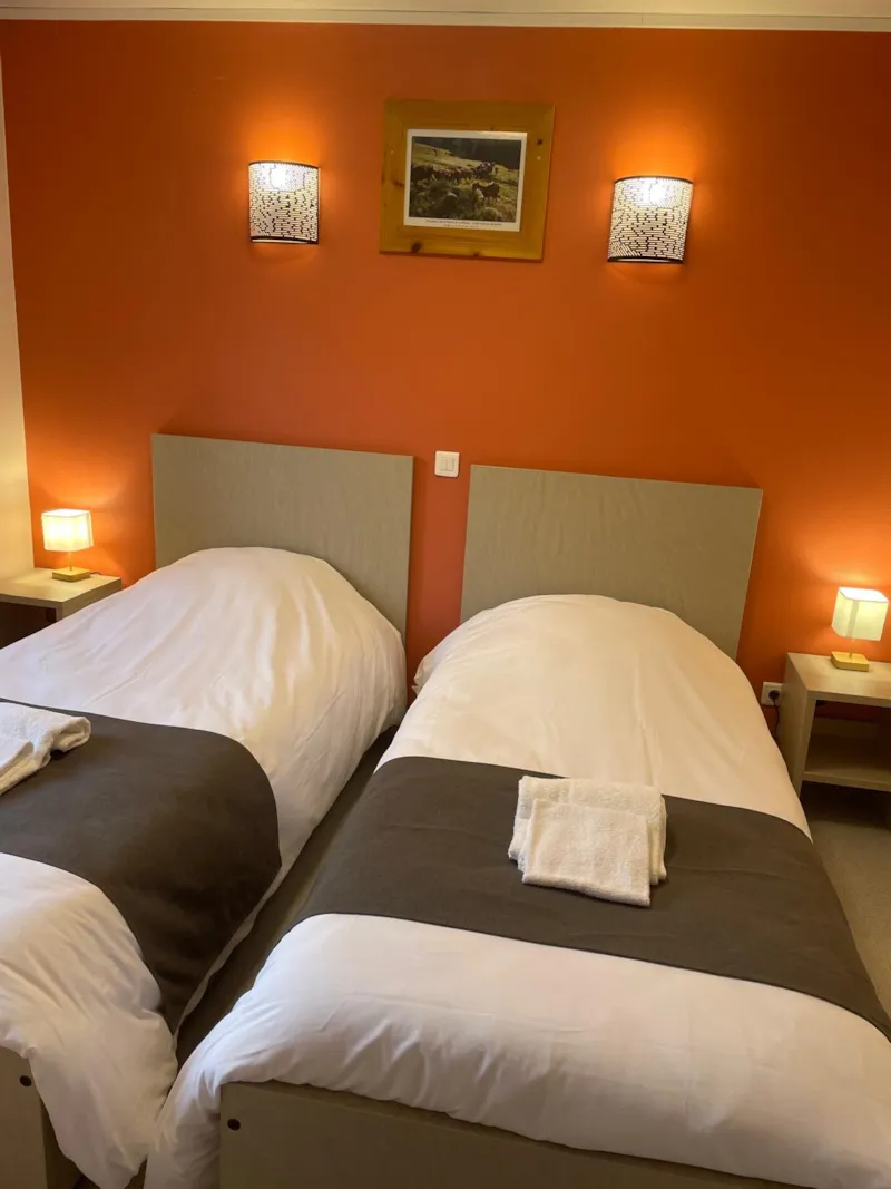 16/Chambre Quadruple Avec Television