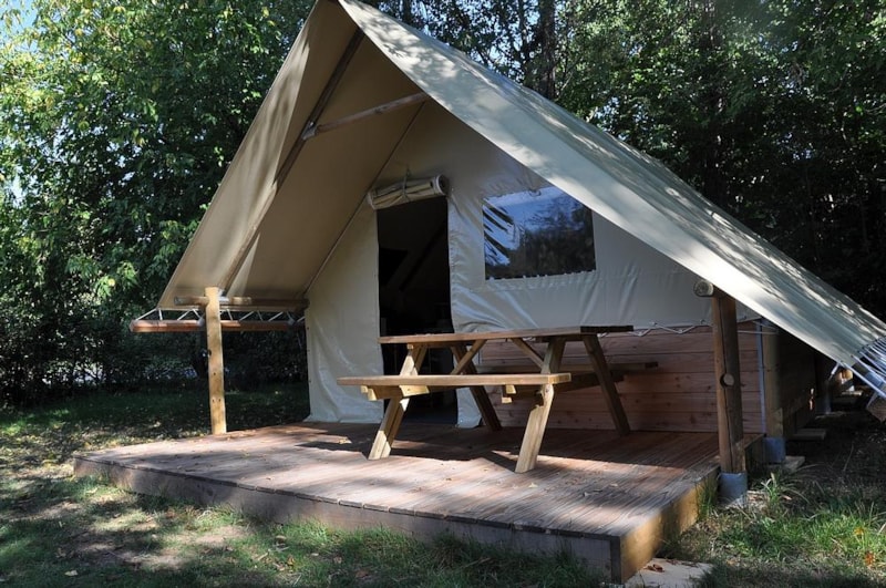 Zelt 'Amazone' 20 m² + terrasse