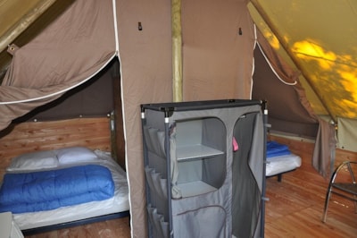 Amazone Standard tent 20 m² (2bed-4p) + terrace (no sanitary facilities)