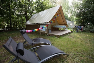 Amazone Standard tent 20 m² (2bed-4p) + terrace (no sanitary facilities)