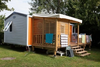 Mobil-home Le Platane Confort 29m² (3bed-6p) + semi-covered terrace 15m² + TV (Sam)