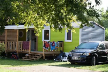 Mietunterkunft - Mobilheim Le Platane (3 Schlafzimmer) + Große Terrasse+ Tv - Camping Brantôme Peyrelevade