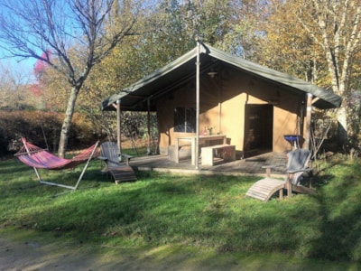 Lodge Safari Standard 35 m² (2bed-5p) + 10m² covered terrace (no sanitary facilities)