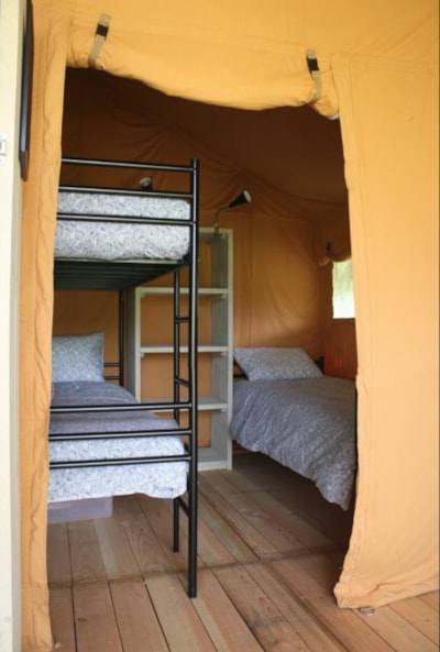 Lodge Safari Standard 35 m² (2bed-5p) + 10m² covered terrace (no sanitary facilities)