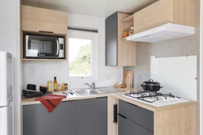 Mobil-home L'ACACIA Confort 30m² (2bed-4pers) + semi-covered terrace 7.5m² + TV + CLIM