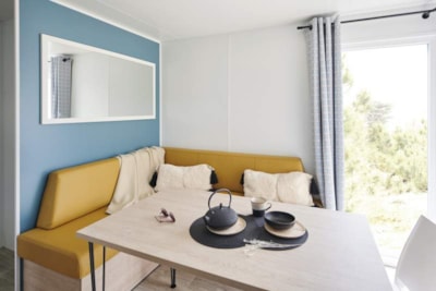 Mobil-home L'ACACIA Confort 30m² (2bed-4pers) + semi-covered terrace 7.5m² + TV + CLIM