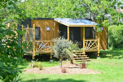 Mobil-home Olivier Premium 32m² (2bed-4pers) + 2SDB+ semi-covered terrace 15m² + LV + CLIM (Dim)