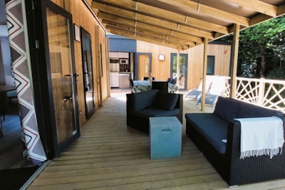 Mobil home Family Premium 60m² (4bed-8pers) + 2SDB + semi-covered terrace 44m² + TV + LV + CLIM