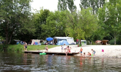 Flower Camping Brantôme Peyrelevade