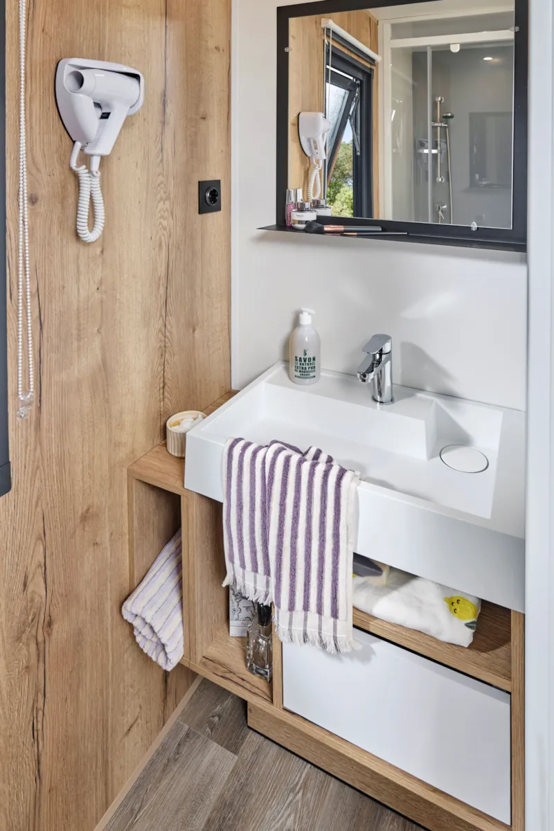 Nouveauté 2026!Mobil-Home Luxe L'ecrin Vert,Climatisé, 2 Chambres, 2 Sdb,Climatisé,Tv