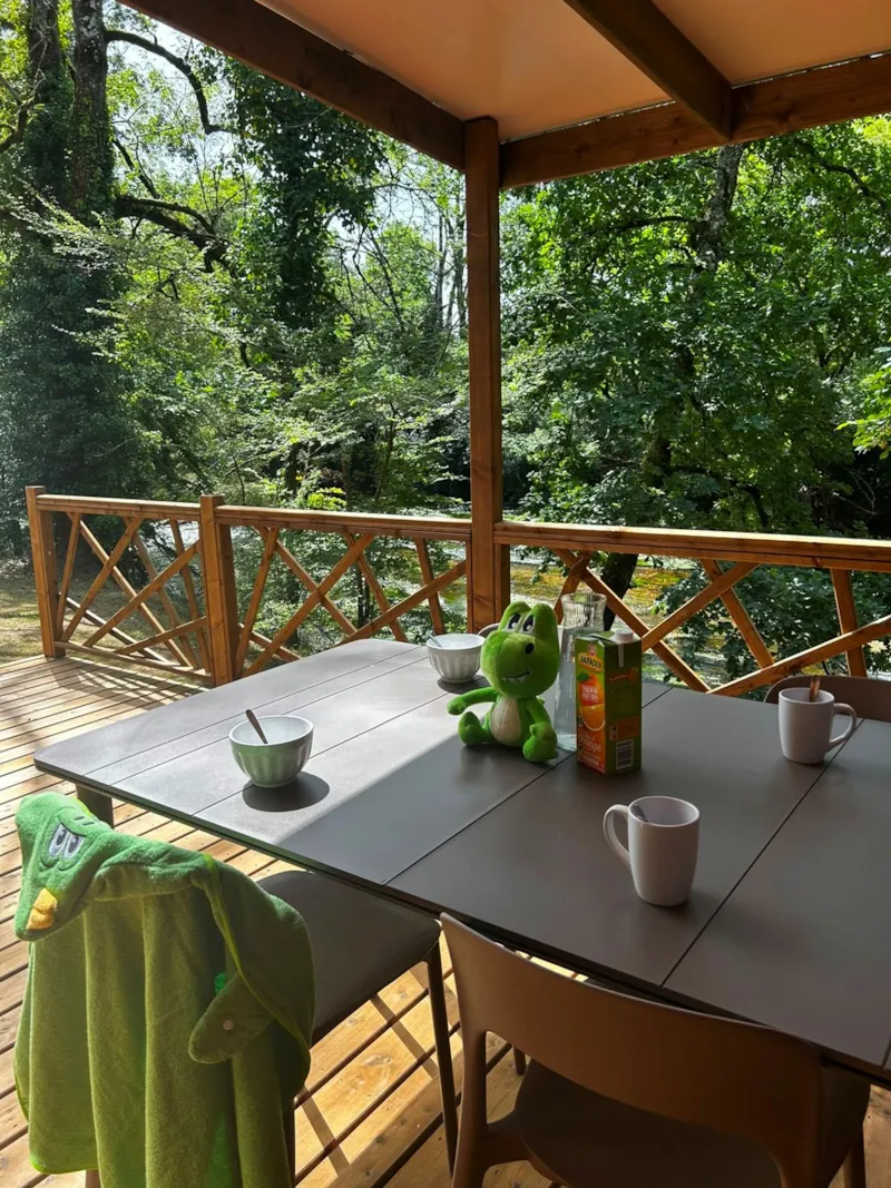 New // Mobil-Home Ecrin Vert Premium 36,8M²(3Ch-6Pers)+2Sdb+ Terrasse Semi-Couverte 20M²++ Lv + Clim