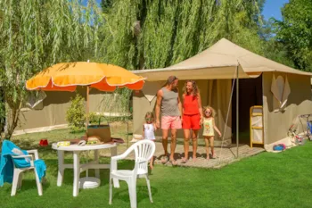 Accommodation - 2-Bedroom Without Toilet Block Eco Lodge - Camping Les Prés du Verdon