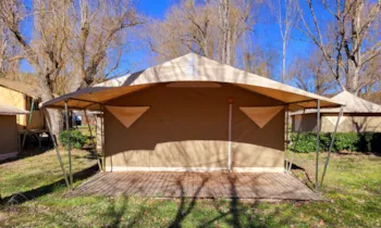 Accommodation - 2-Bedroom Without Toilet Block Eco Lodge D - Camping Les Prés du Verdon